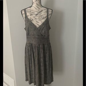 Short strappy Black and cream dress